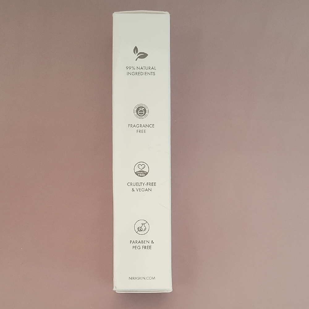 NIRA White Hyaluronic Acid Serum - Picture 4 of 4